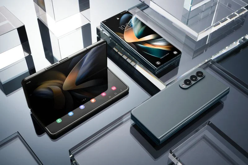 Here's How the Samsung Galaxy Fold 4 Compares to Five Expected iPhone 14 Features